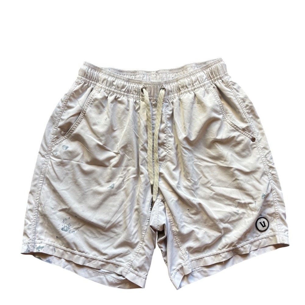Vuori Kore Short 7" Inseam Paint Splattered Gym Athleisure